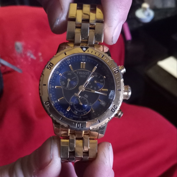 Watch - Picture 3 of 3